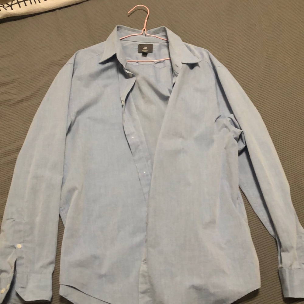 Men's blue long-sleeved shirt